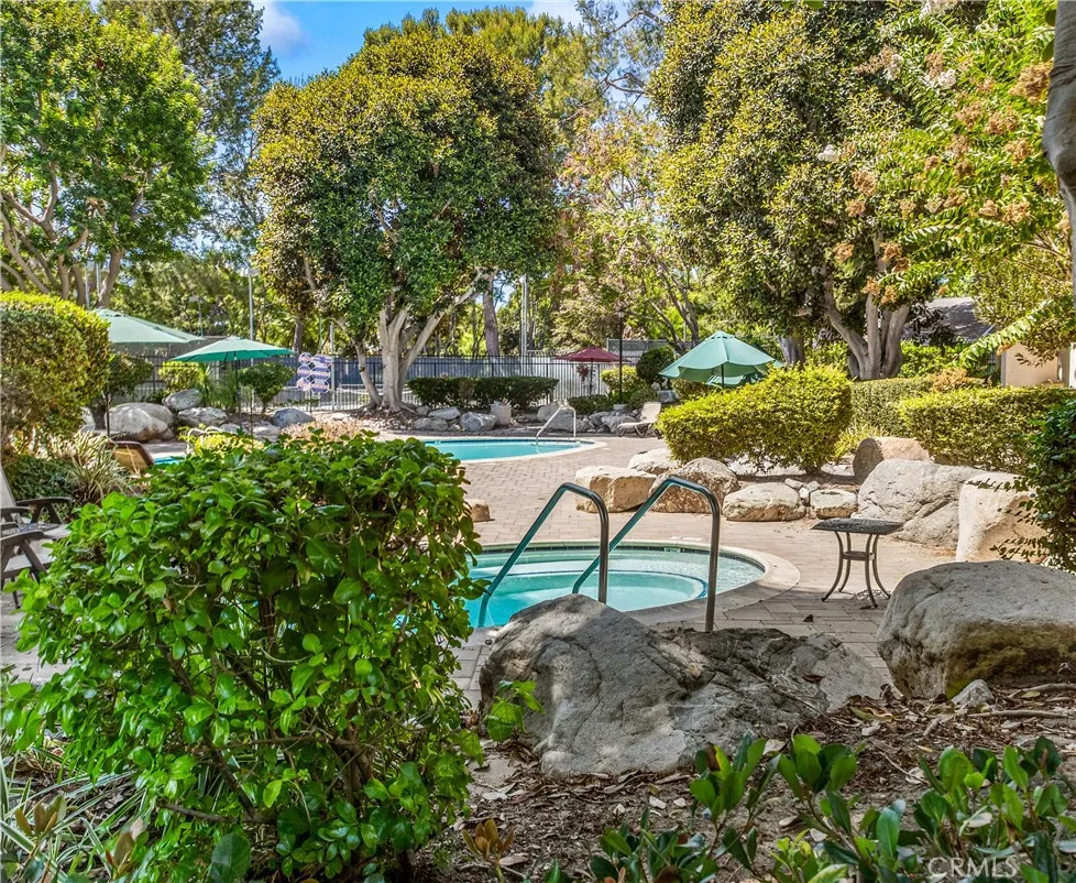 53 Streamwood Irvine, CA 92620