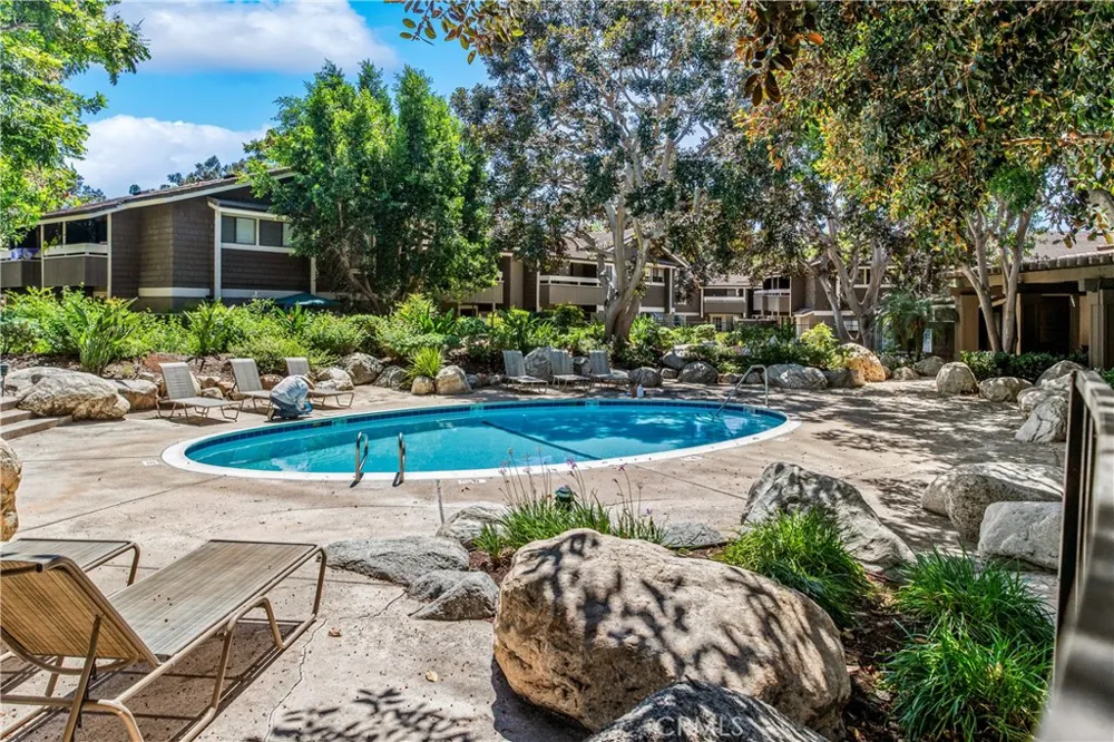 53 Streamwood Irvine, CA 92620