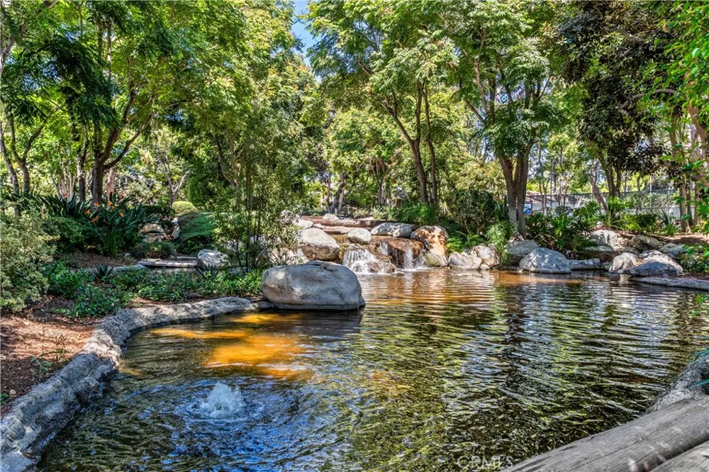 53 Streamwood Irvine, CA 92620