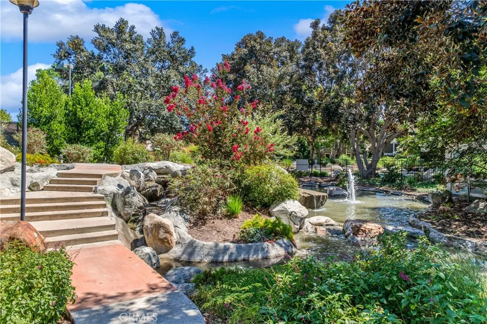 53 Streamwood Irvine, CA 92620
