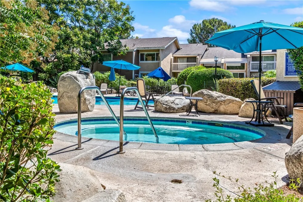 53 Streamwood Irvine, CA 92620