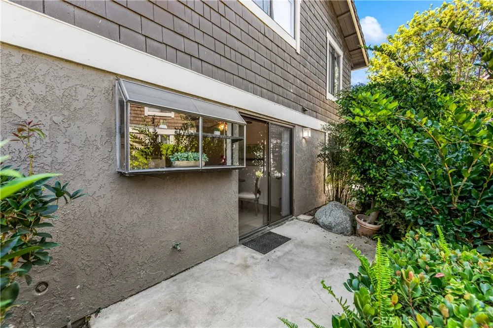 53 Streamwood Irvine, CA 92620
