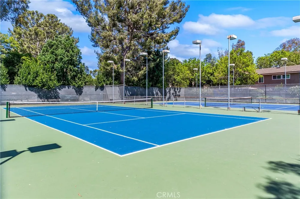 53 Streamwood Irvine, CA 92620