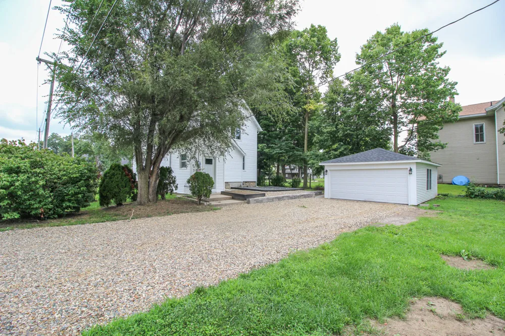 822 Main Street Three Rivers, MI 49093