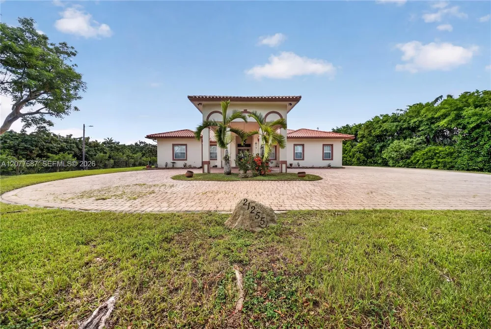 21255 SW 213th Ave Rd Miami, FL 33187