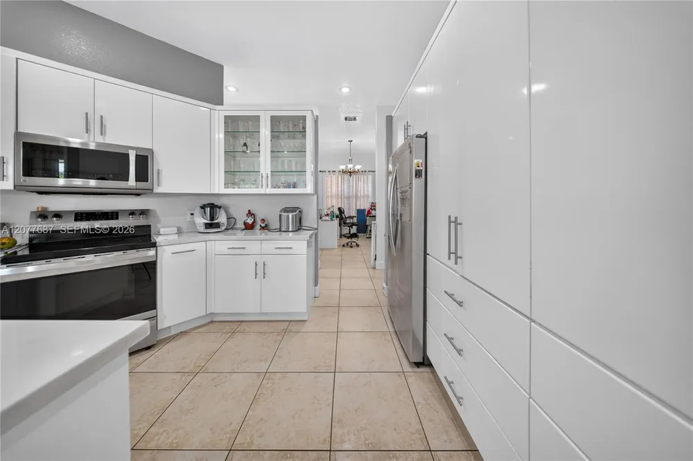 21255 SW 213th Ave Rd Miami, FL 33187