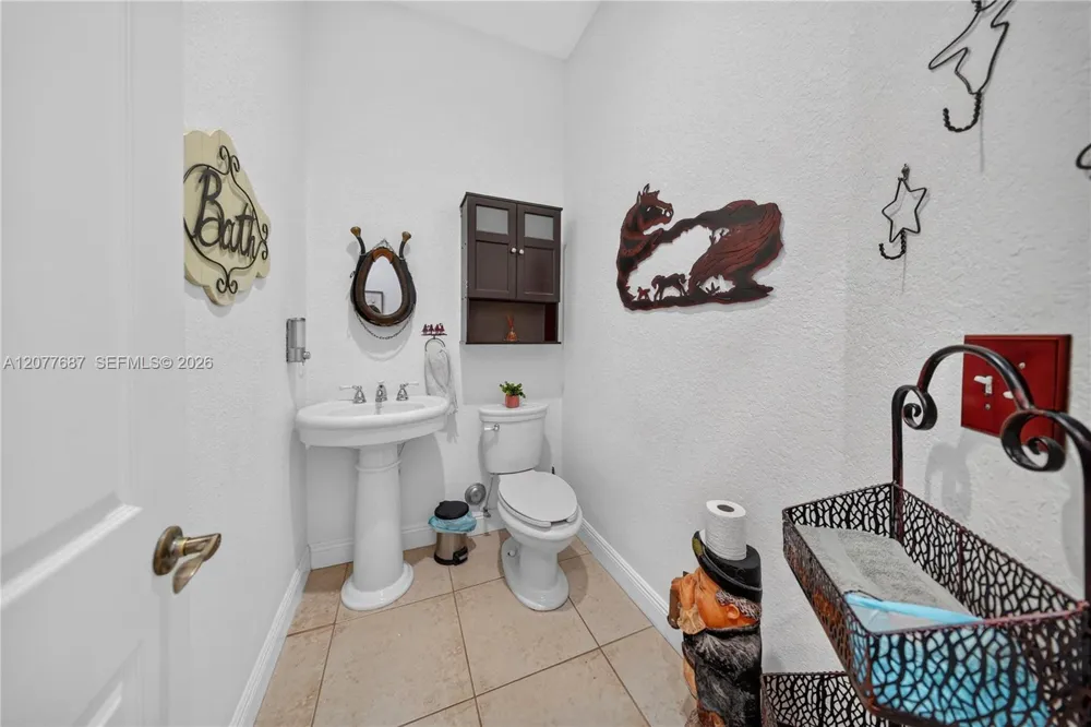 21255 SW 213th Ave Rd Miami, FL 33187
