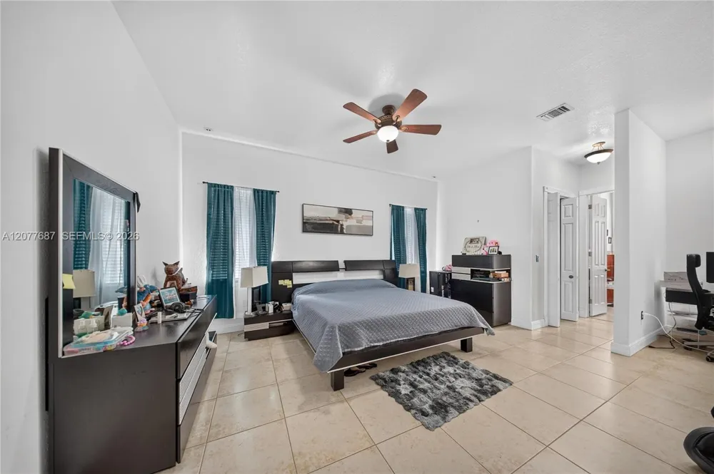 21255 SW 213th Ave Rd Miami, FL 33187