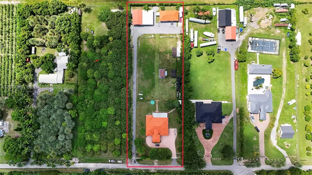 21255 SW 213th Ave Rd Miami, FL 33187