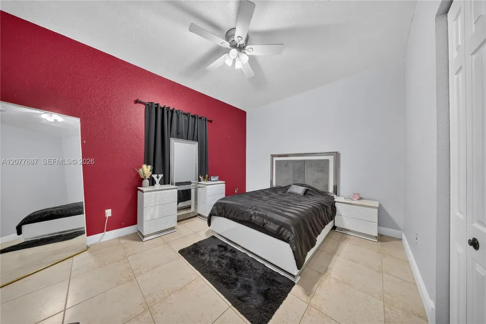 21255 SW 213th Ave Rd Miami, FL 33187