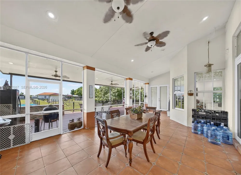 21255 SW 213th Ave Rd Miami, FL 33187