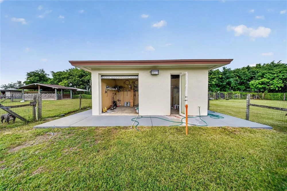 21255 SW 213th Ave Rd Miami, FL 33187