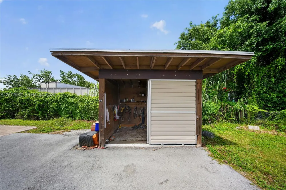21255 SW 213th Ave Rd Miami, FL 33187
