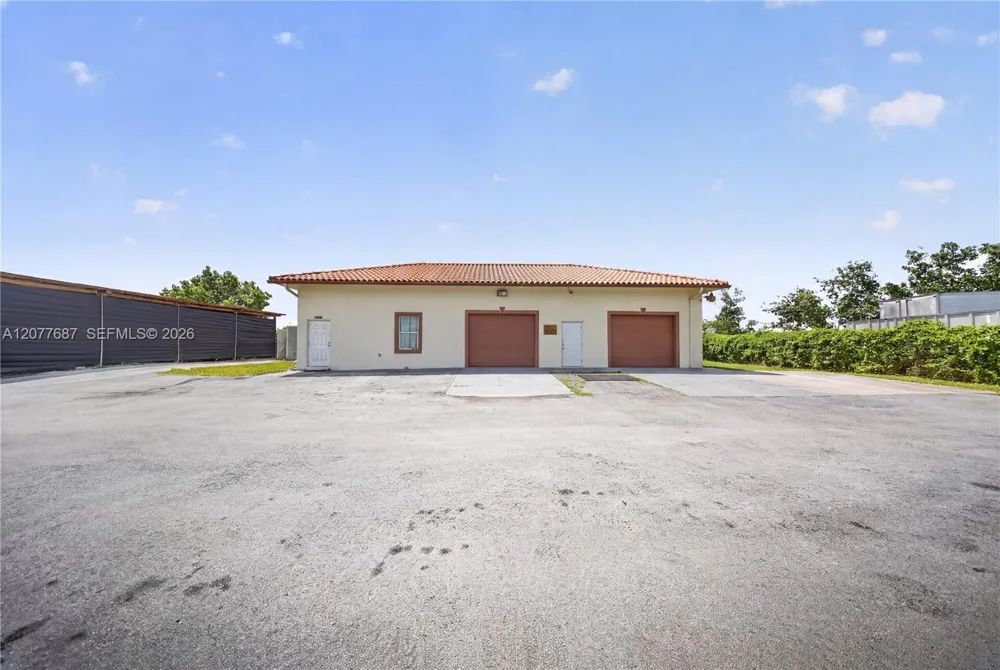 21255 SW 213th Ave Rd Miami, FL 33187