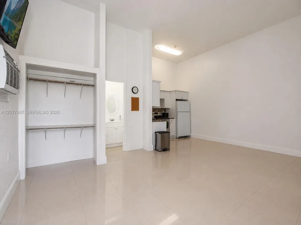 21255 SW 213th Ave Rd Miami, FL 33187