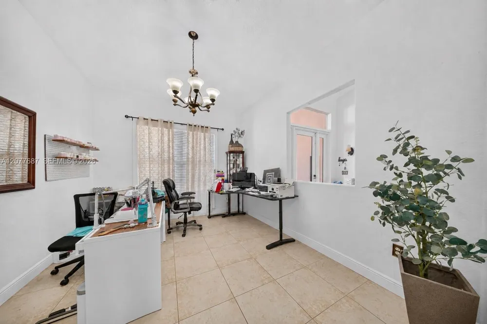 21255 SW 213th Ave Rd Miami, FL 33187