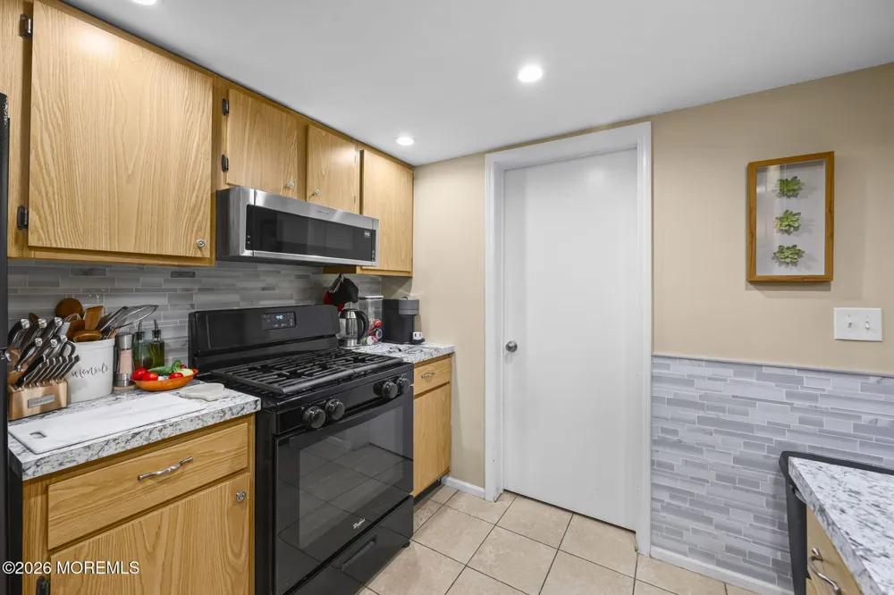 3 Eagle Court Howell, NJ 07731