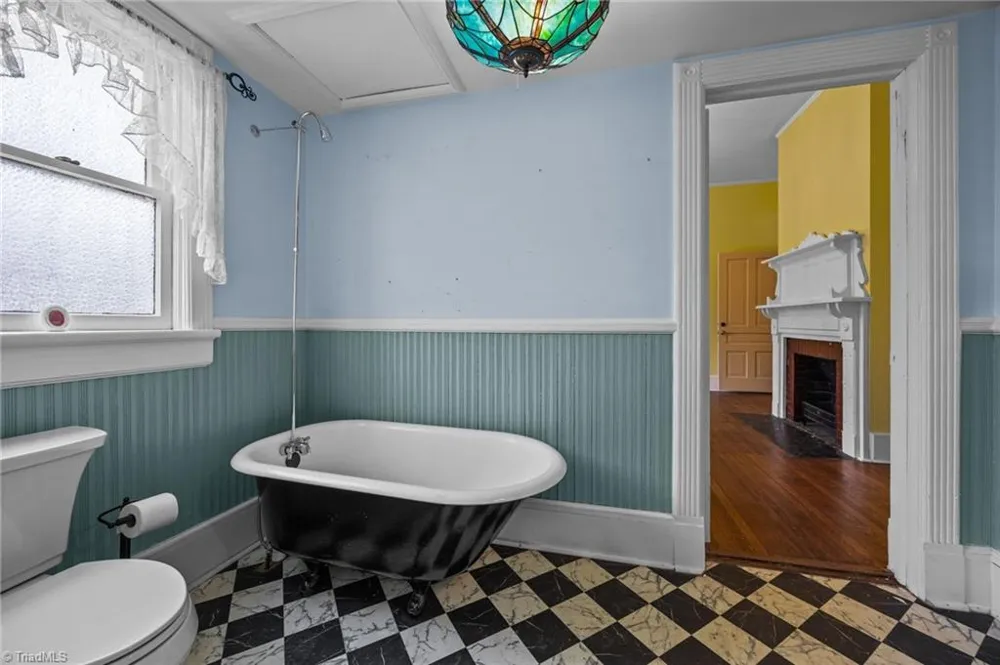 408 S Main Street Reidsville, NC 27320