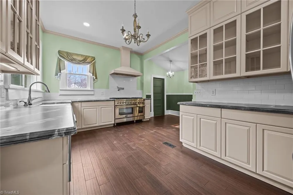 408 S Main Street Reidsville, NC 27320