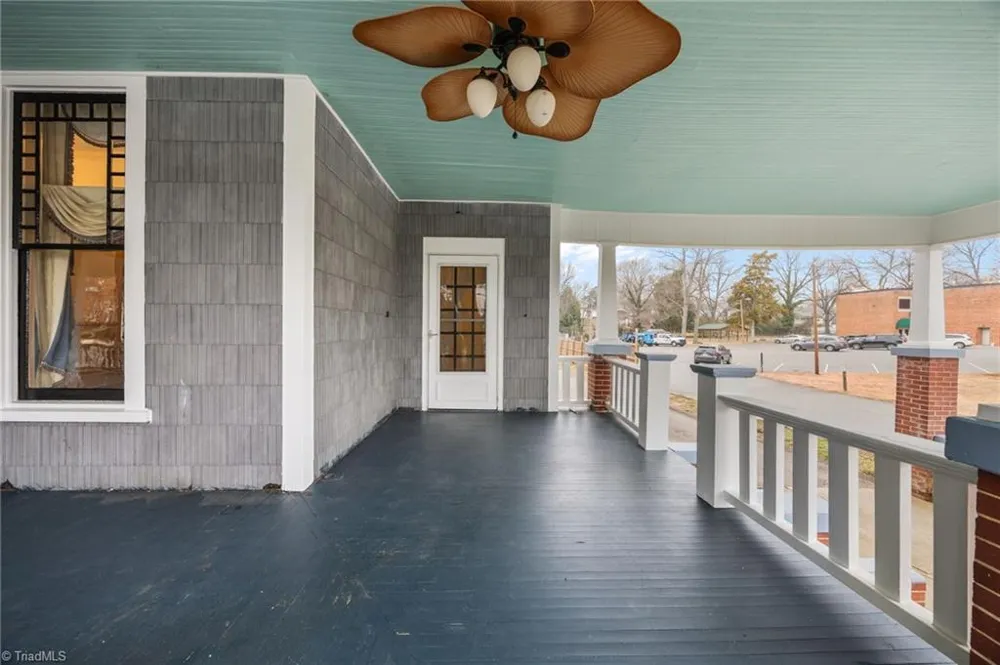 408 S Main Street Reidsville, NC 27320