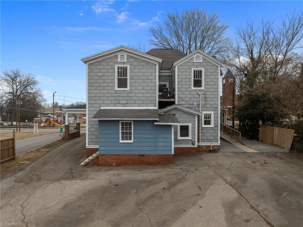 408 S Main Street Reidsville, NC 27320