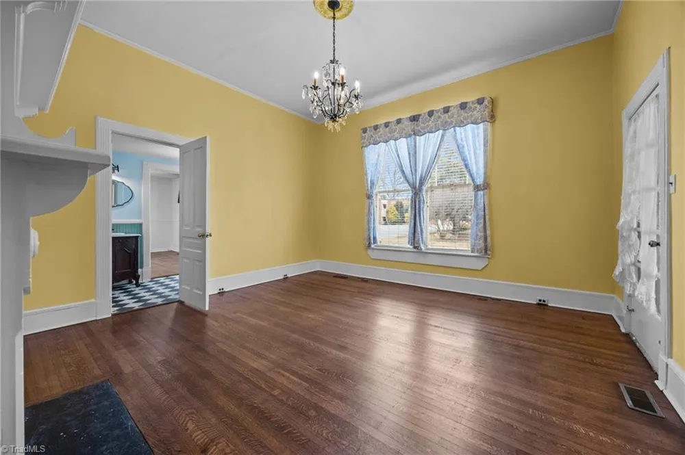 408 S Main Street Reidsville, NC 27320