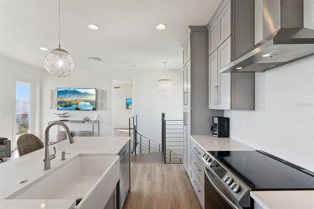 6274 TURTLEMOUND ROAD New Smyrna Beach, FL 32169