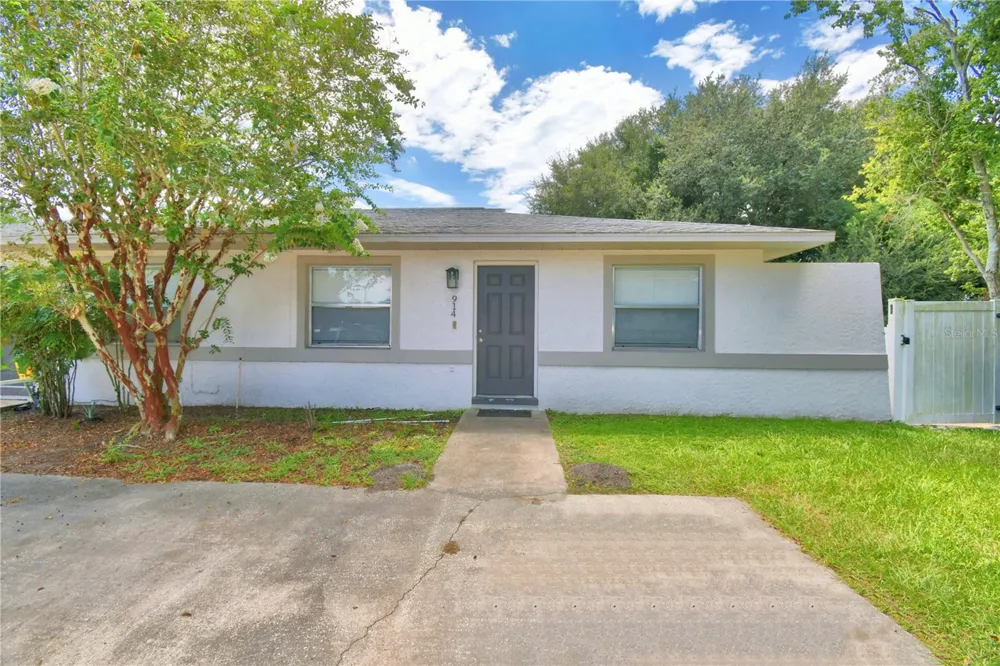 914 GRAPE AVENUE St Cloud, FL 34769