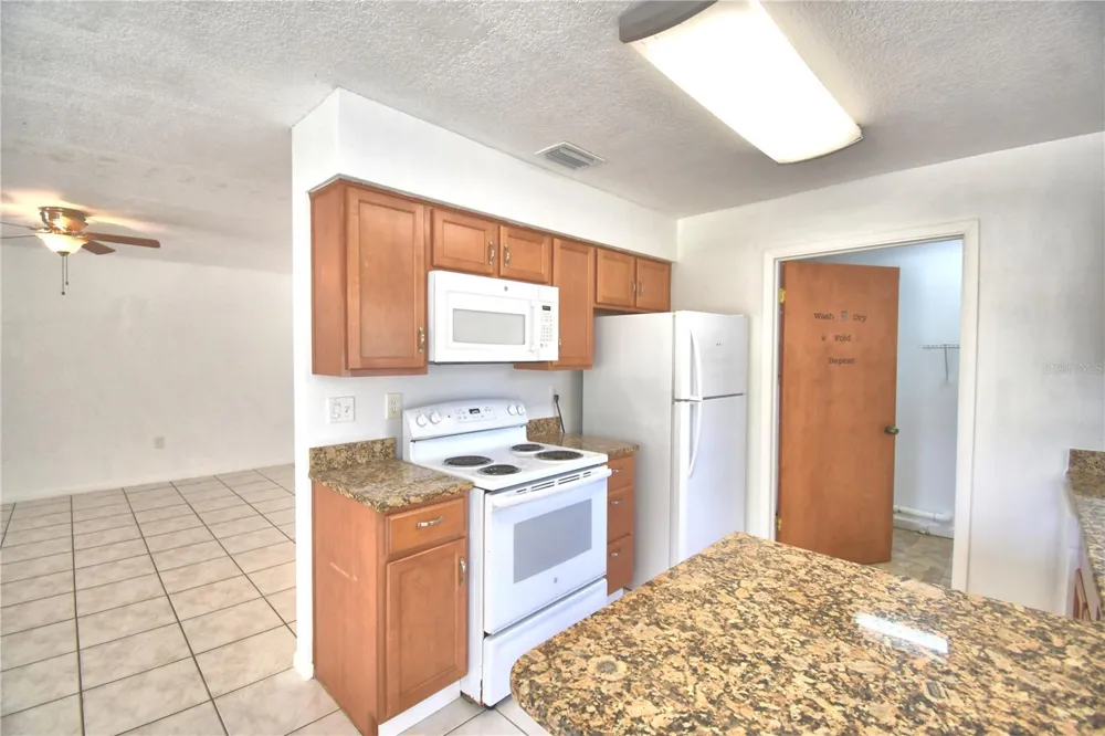 914 GRAPE AVENUE St Cloud, FL 34769