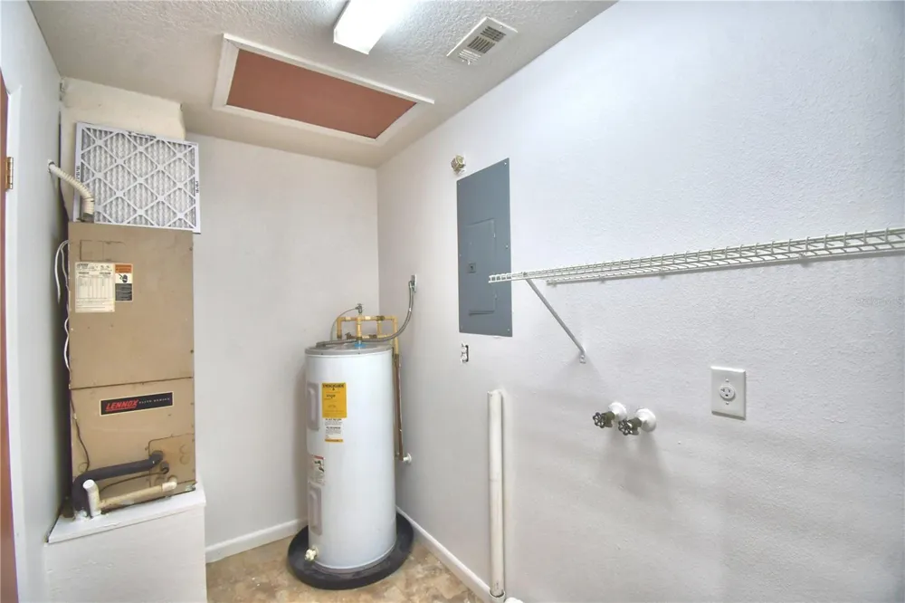 914 GRAPE AVENUE St Cloud, FL 34769