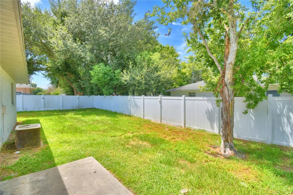 914 GRAPE AVENUE St Cloud, FL 34769