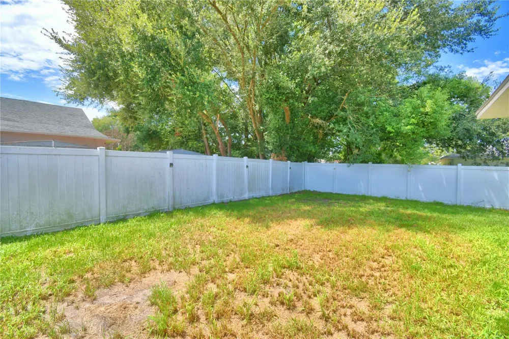 914 GRAPE AVENUE St Cloud, FL 34769