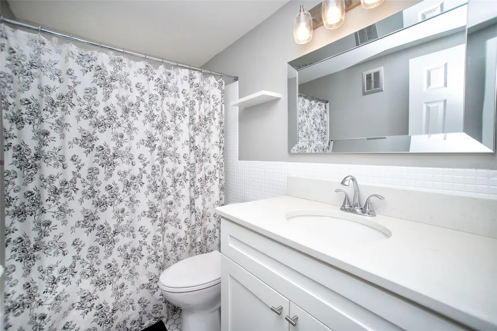 5840 30TH AVENUE S #202 Gulfport, FL 33707