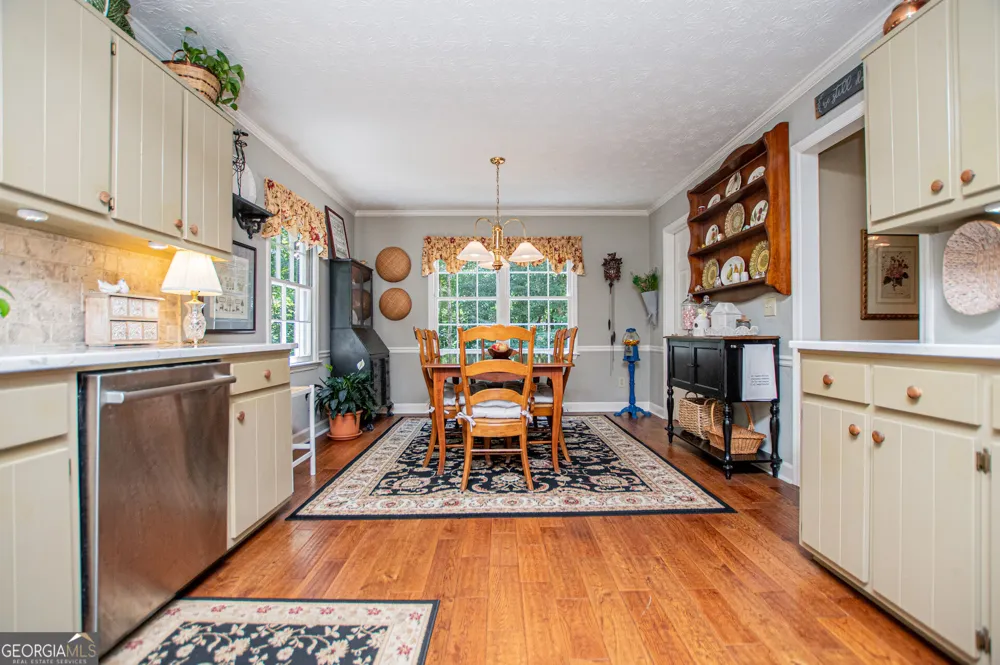 3191 Cedardale DR Douglasville, GA 30135