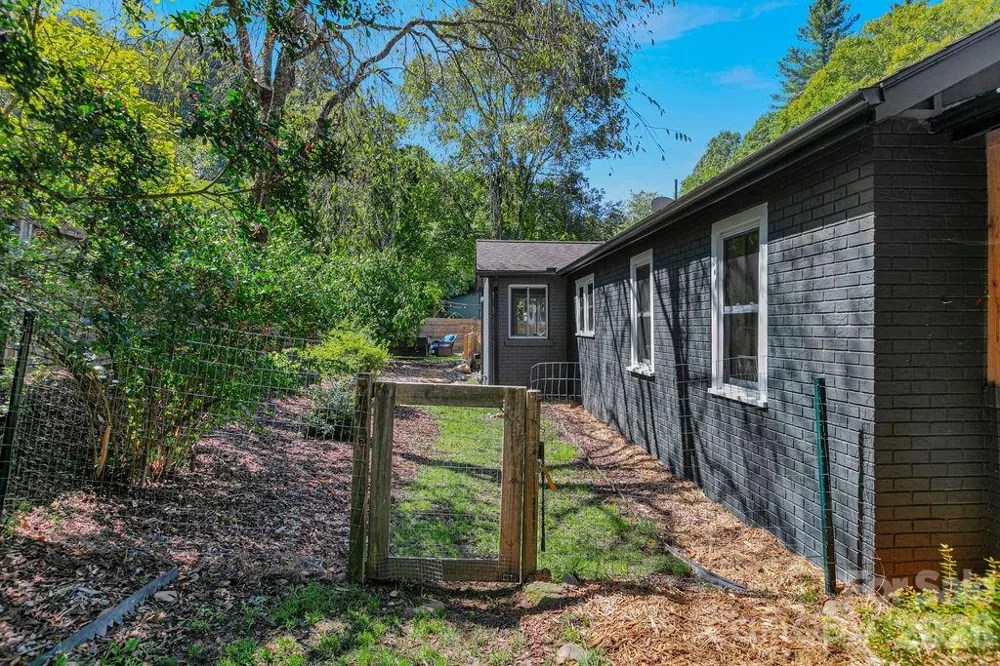 354 King Road Pisgah Forest, NC 28768