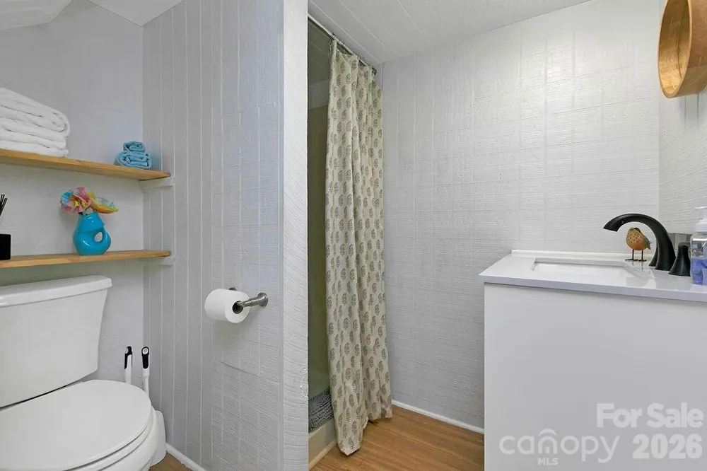 354 King Road Pisgah Forest, NC 28768