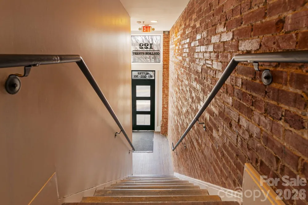 122 College Street #202 Asheville, NC 28801