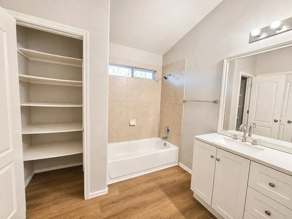 3101 Barksdale Drive Austin, TX 78725