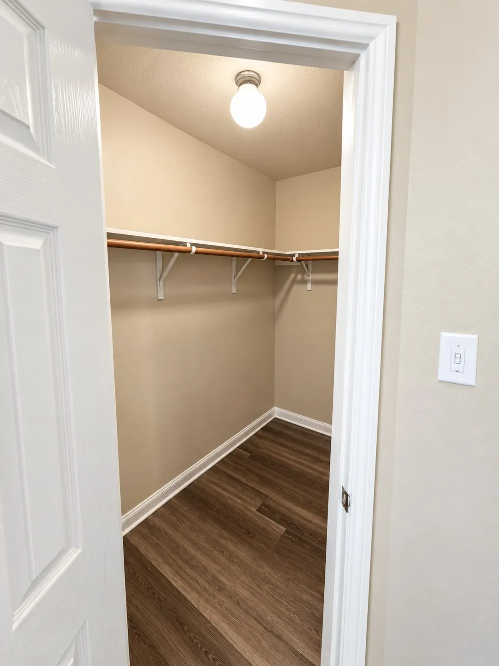 243 Devonshire Drive Kyle, TX 78640