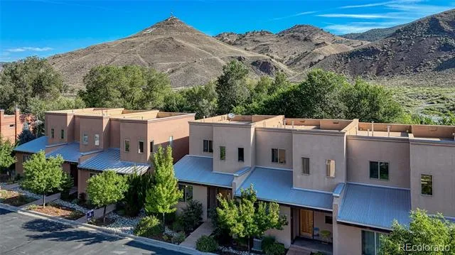 402 E Sackett Avenue #F Salida, CO 81201