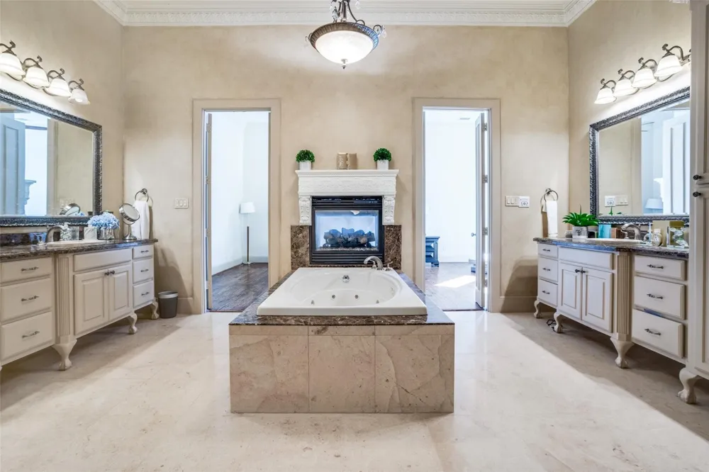 1634 Torrey Pines Lane Frisco, TX 75034