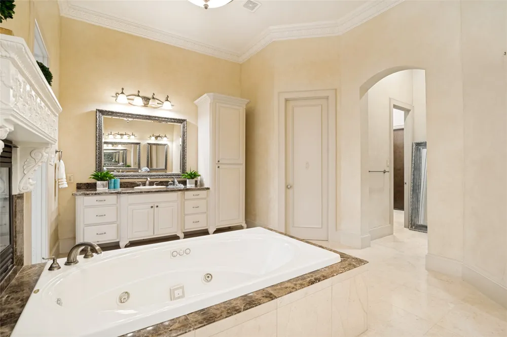 1634 Torrey Pines Lane Frisco, TX 75034