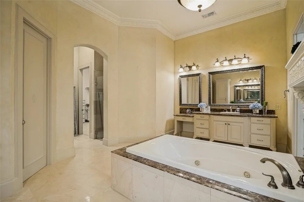 1634 Torrey Pines Lane Frisco, TX 75034