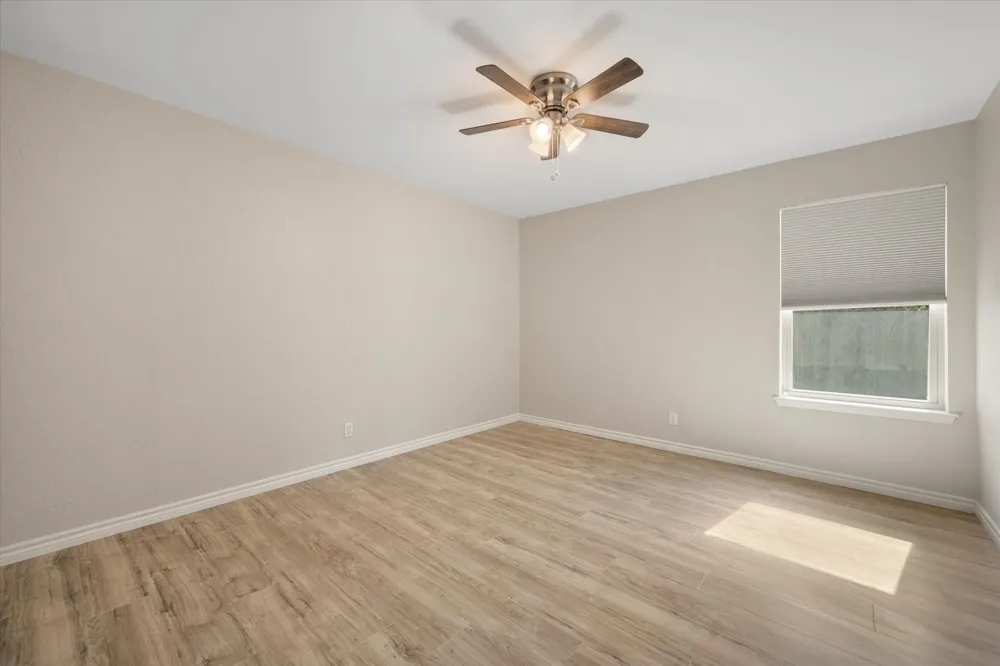 108 Haywood Drive Benbrook, TX 76126