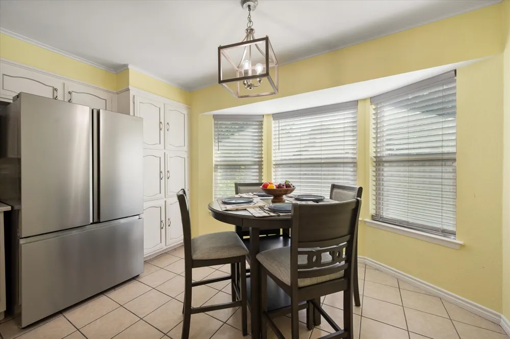 108 Haywood Drive Benbrook, TX 76126