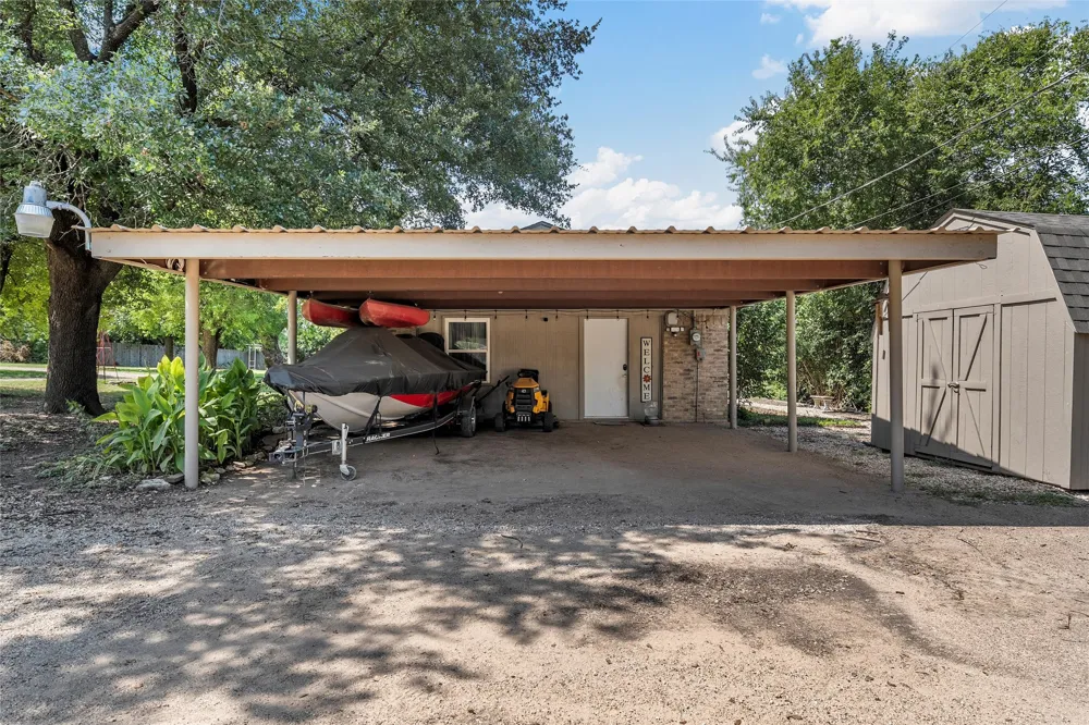 611 Rosenthal Road Lorena, TX 76655
