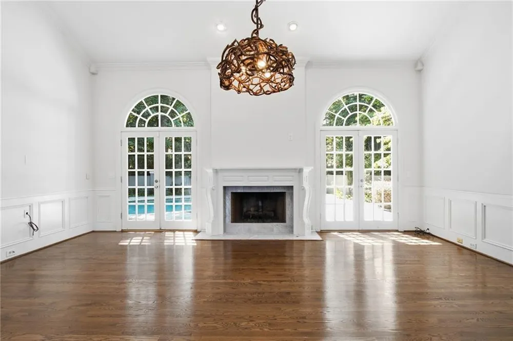 135 Gilford Way Sandy Springs, GA 30350