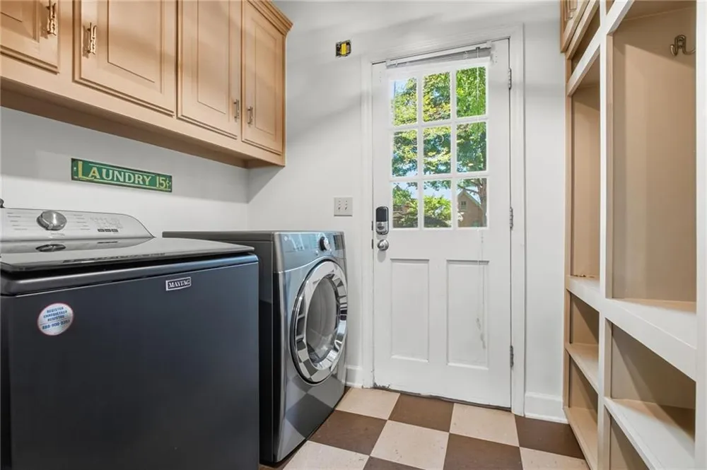 135 Gilford Way Sandy Springs, GA 30350