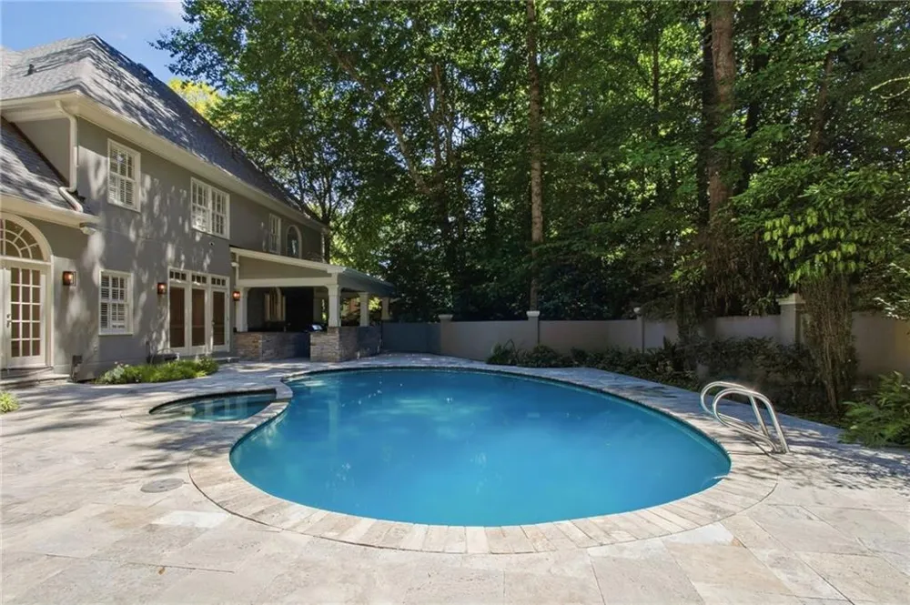 135 Gilford Way Sandy Springs, GA 30350