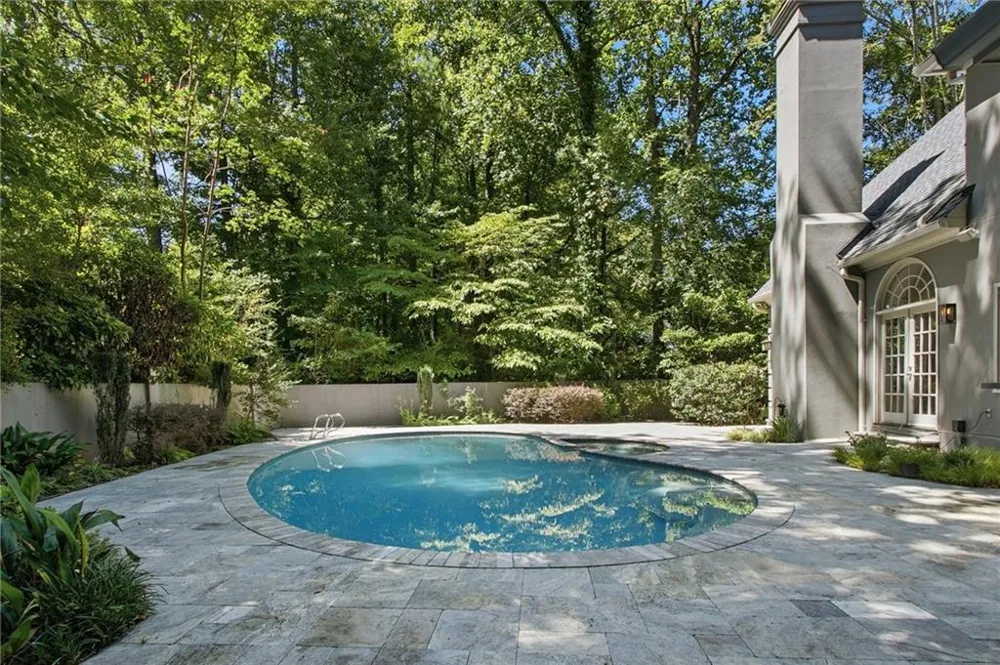135 Gilford Way Sandy Springs, GA 30350